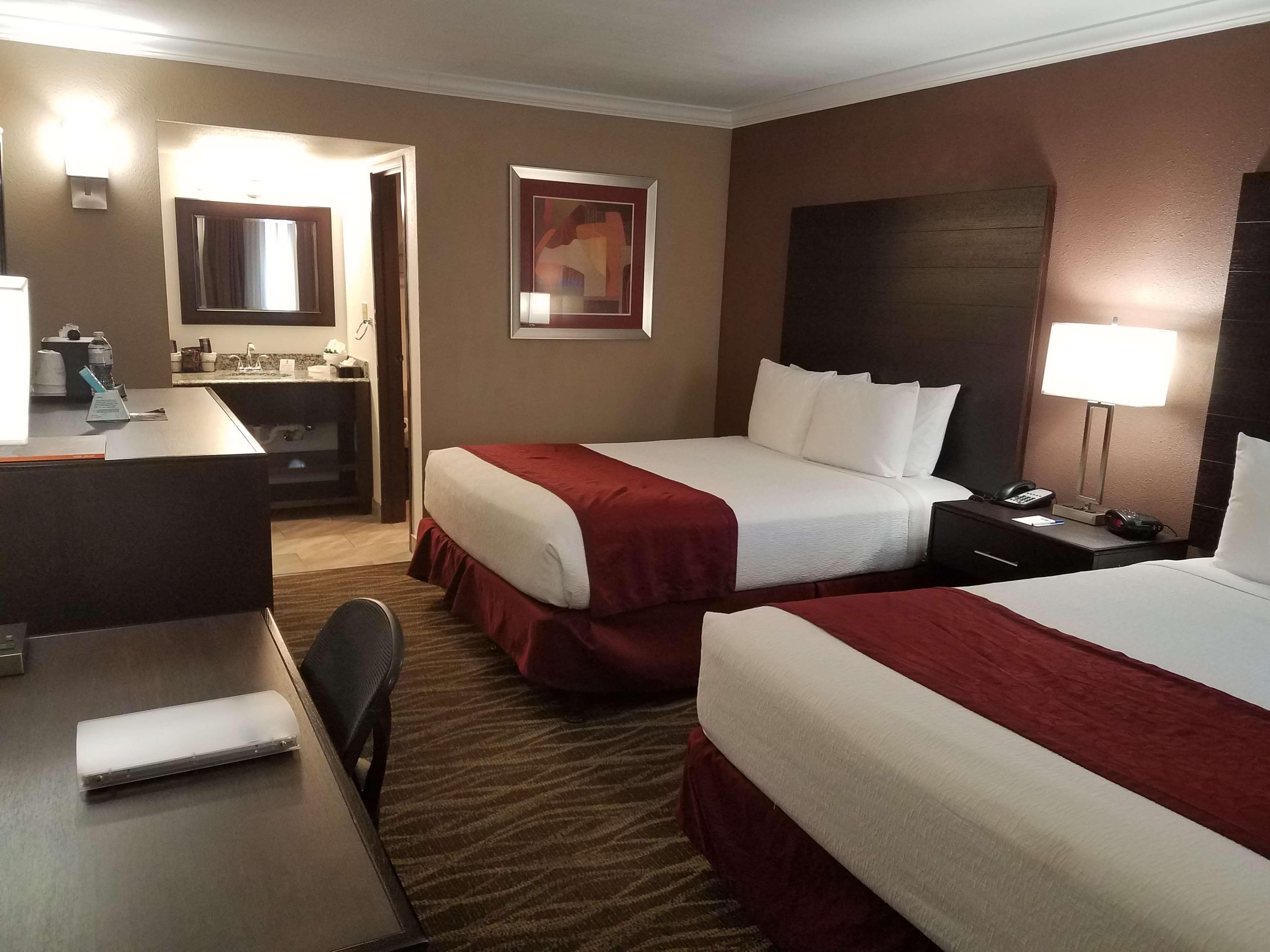 Best Western Innsuites Tucson Foothills Hotel & Suites Bagian luar foto
