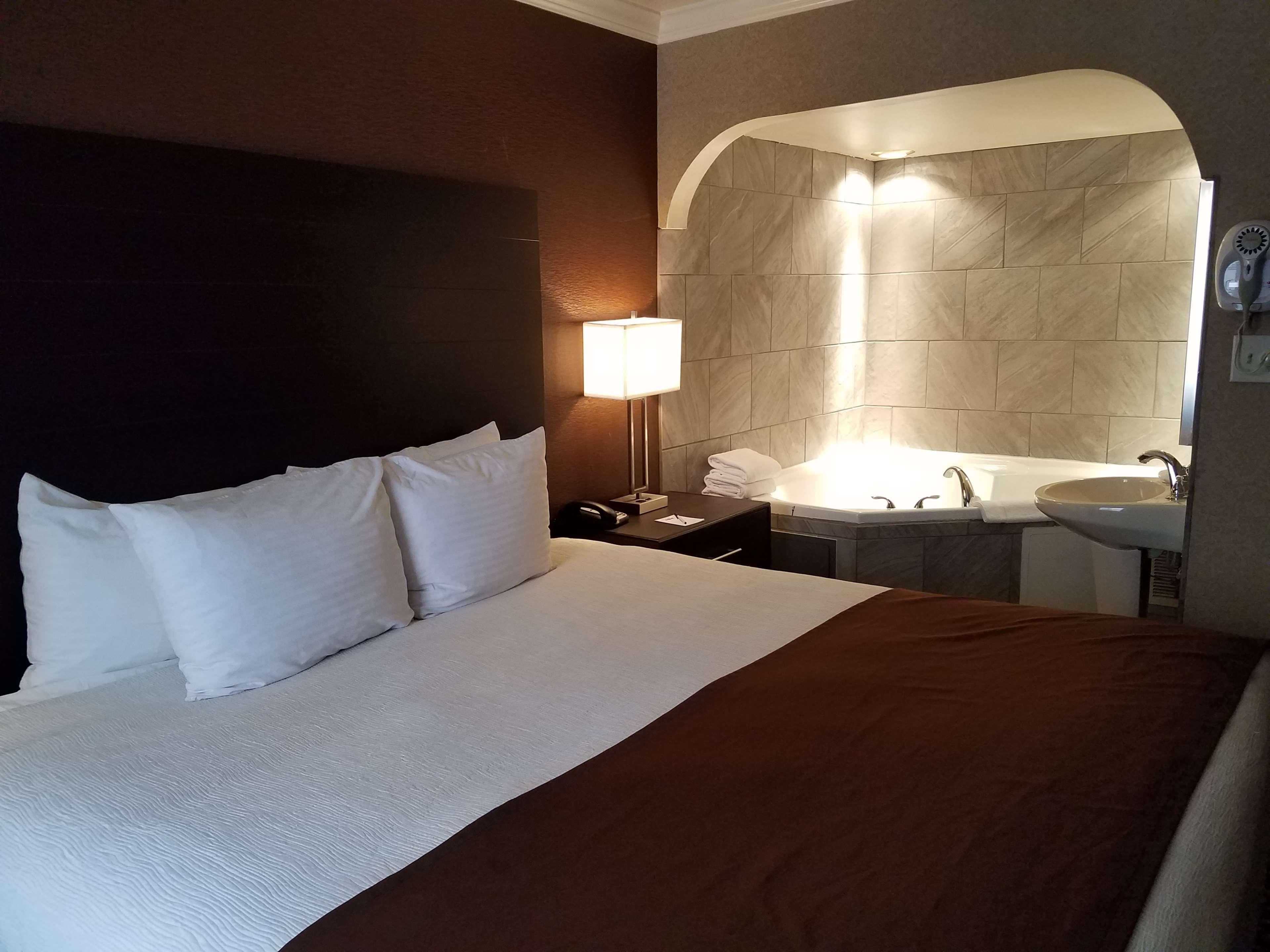 Best Western Innsuites Tucson Foothills Hotel & Suites Bagian luar foto