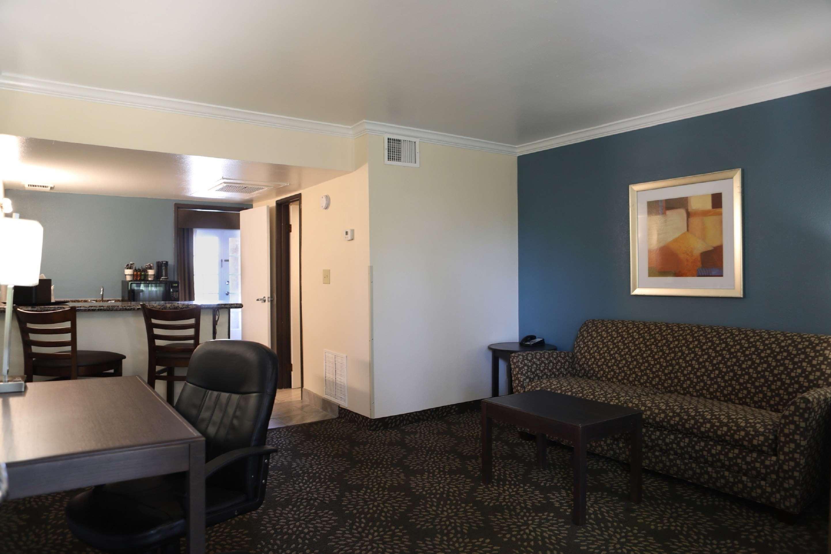 Best Western Innsuites Tucson Foothills Hotel & Suites Bagian luar foto